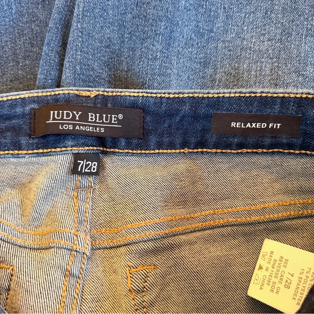 Judy Blue Blue Distressed Relaxed Fit Straight Leg Jean 7/28